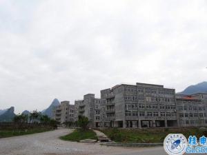 桂电教学楼